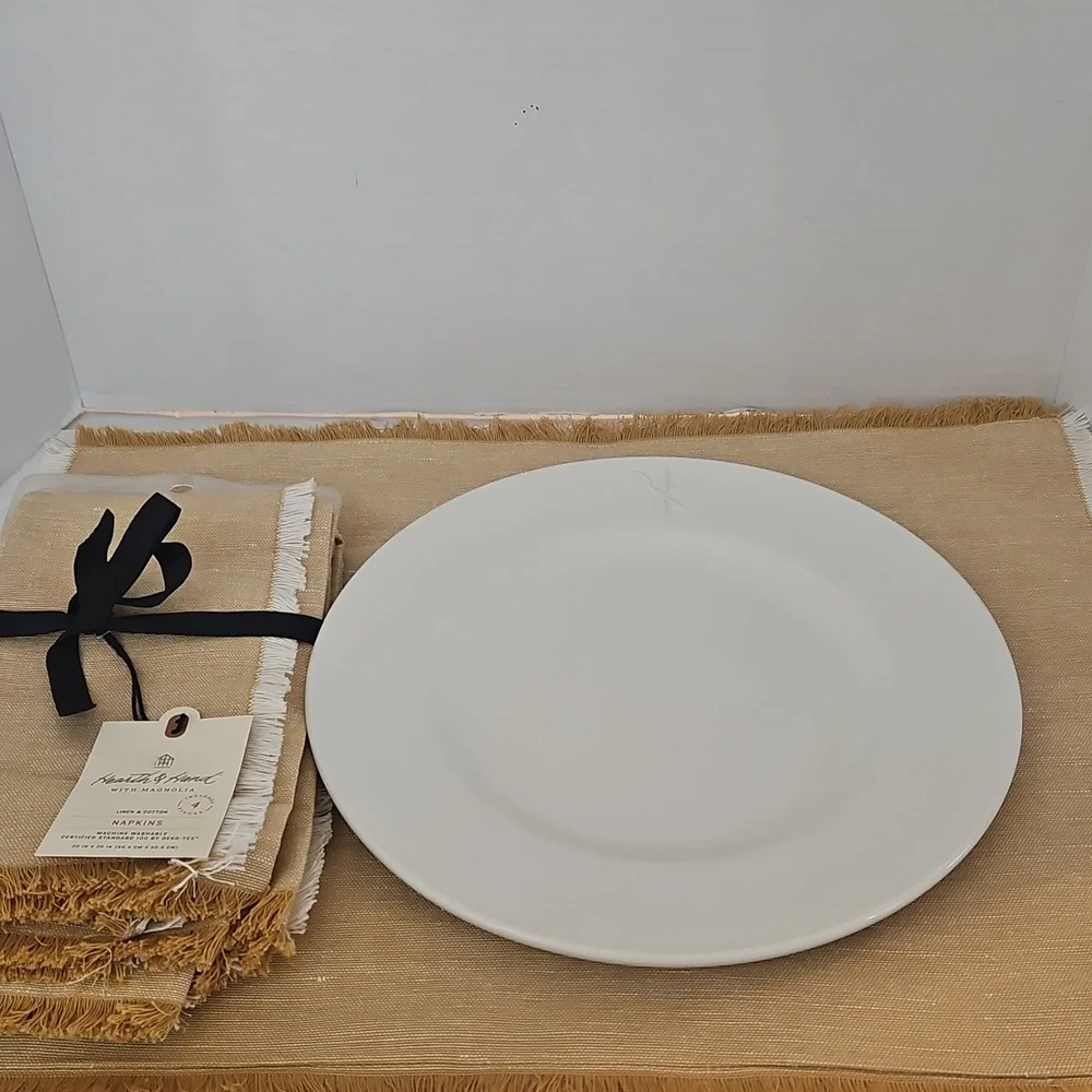 Hearth & Hand NWT Linen Cotton Harvest Gold & White Fringe Hem Set of 4 Napkins